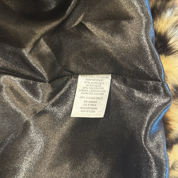 Rachel Parcell Faux Fur Animal Print 3/4 length coat - Picture 6 of 6